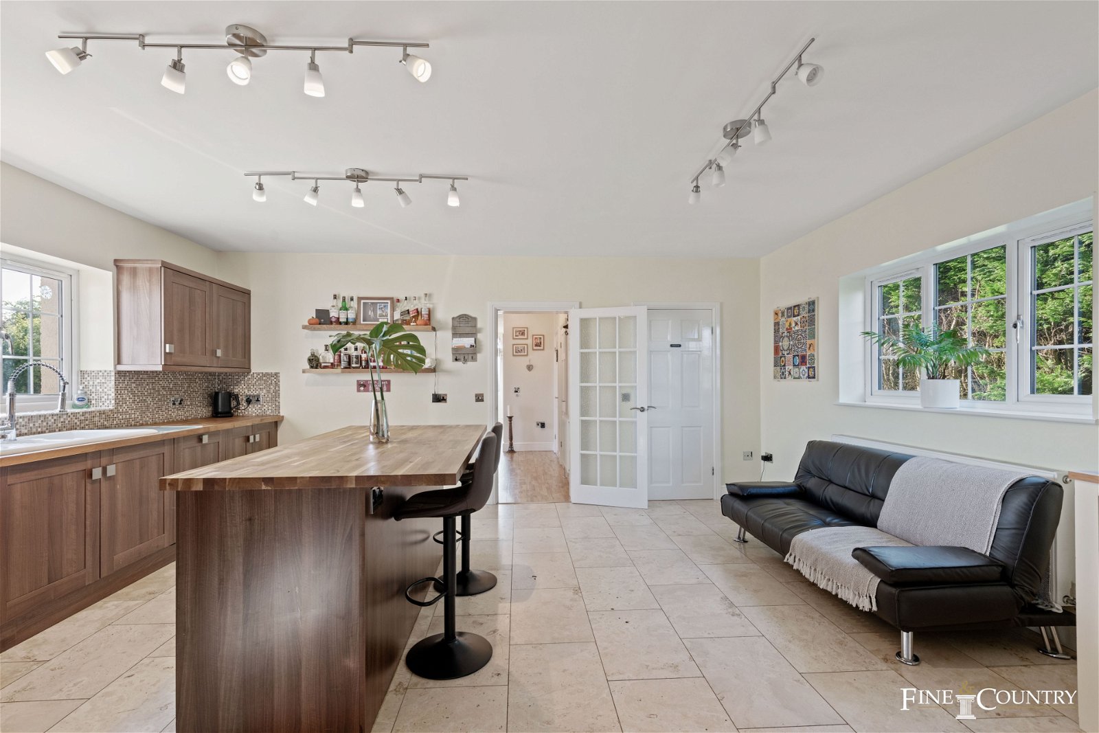 Detached House for sale with 4 bedrooms, Crowland Fine & Country