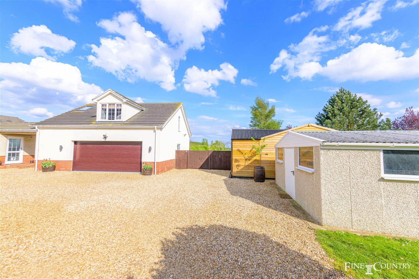 Detached House for sale with 4 bedrooms, Crowland Fine & Country
