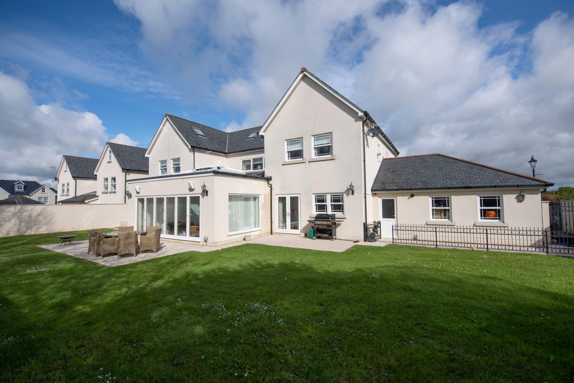 6 bedroom Detached House for sale in Gower