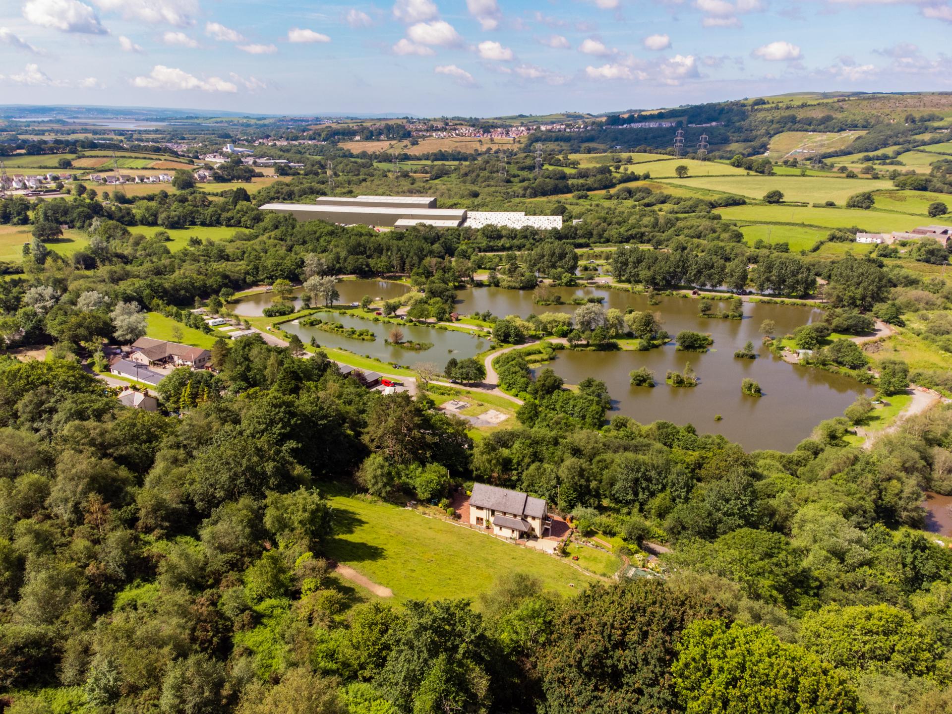 5 bedroom House With Land for sale in Pontarddulais