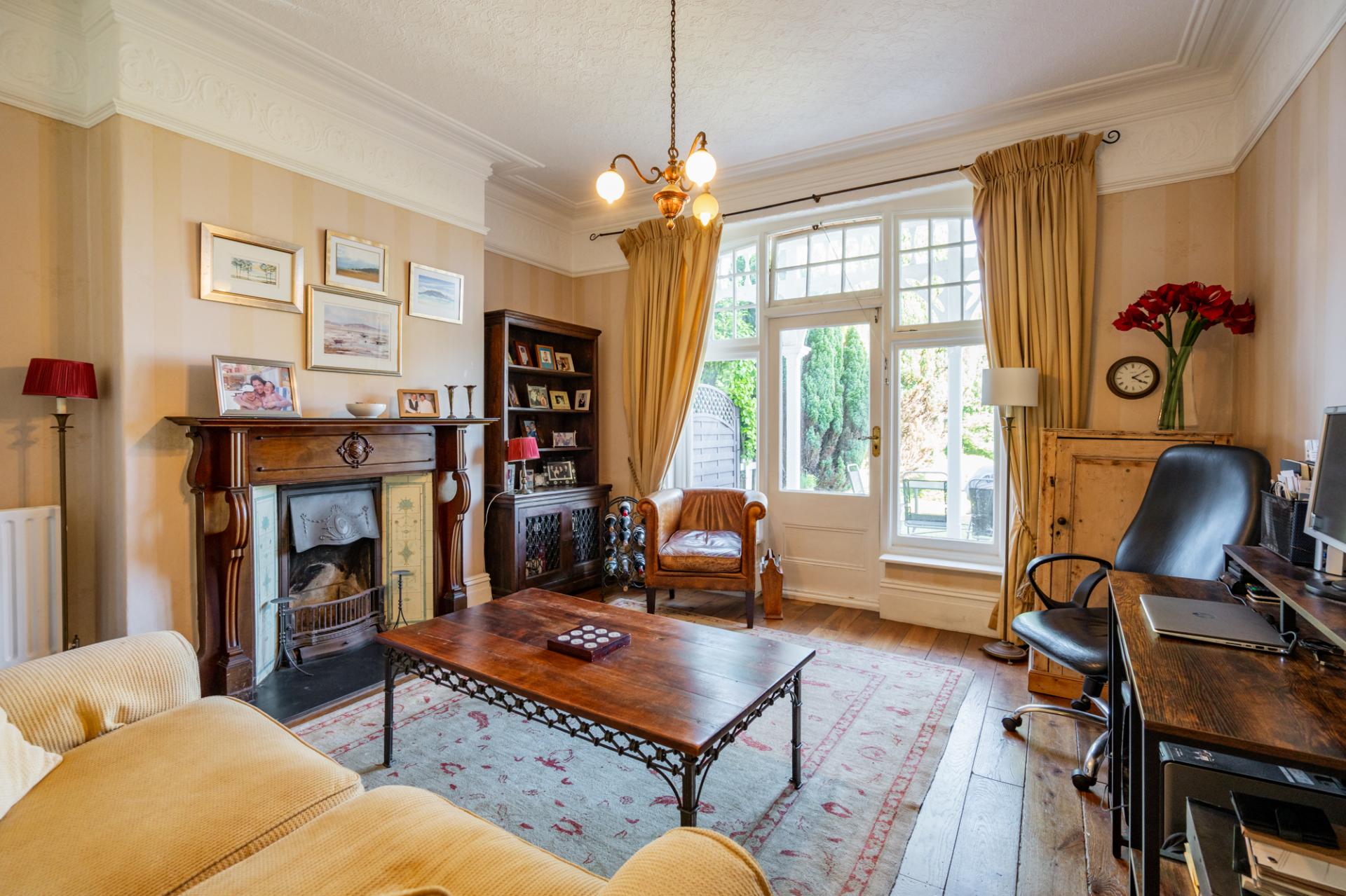 SemiDetached House for sale with 5 bedrooms, Pendine, 316 Mumbles Road