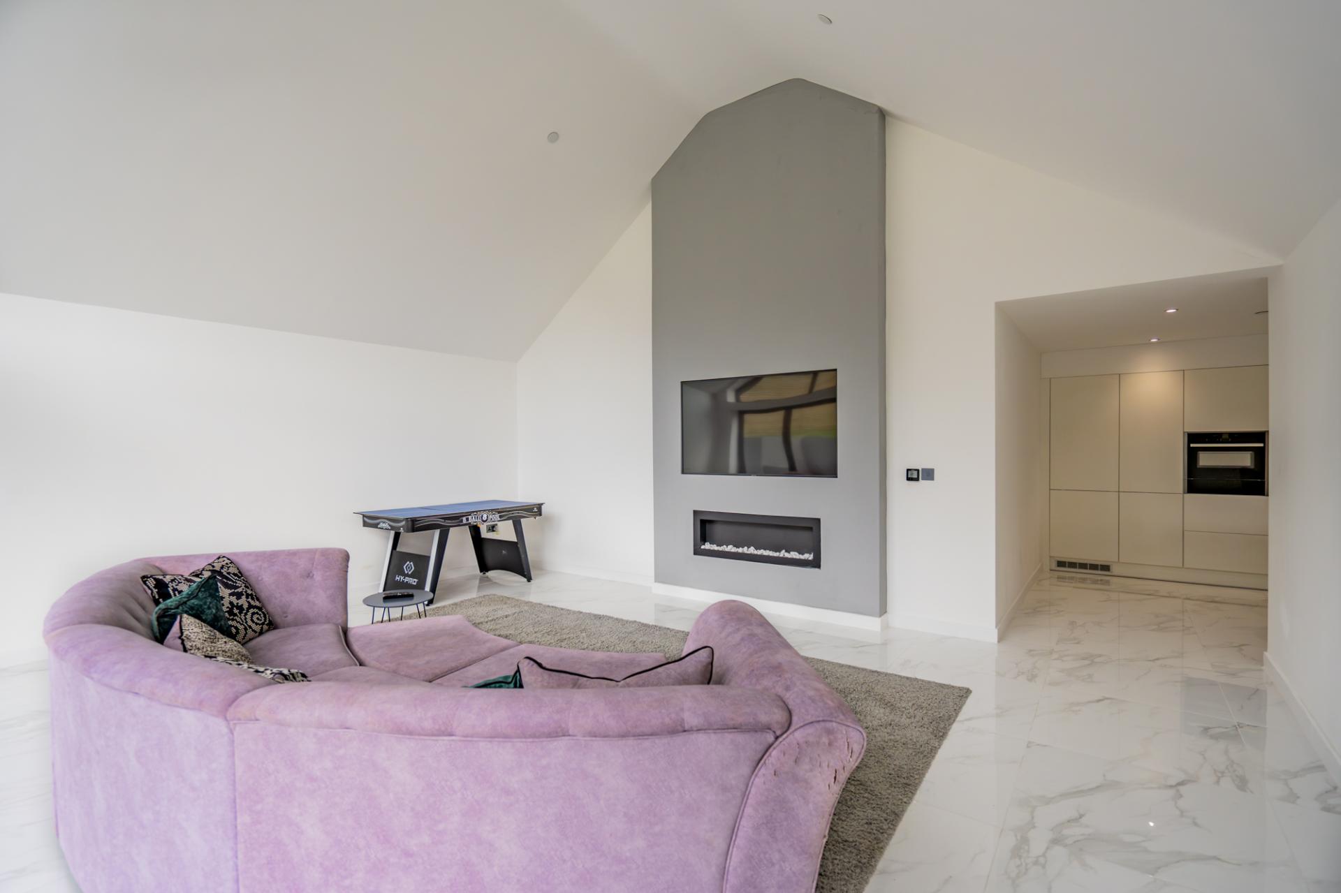 Detached House for sale with 5 bedrooms, Five Road, Horeb Fine & Country