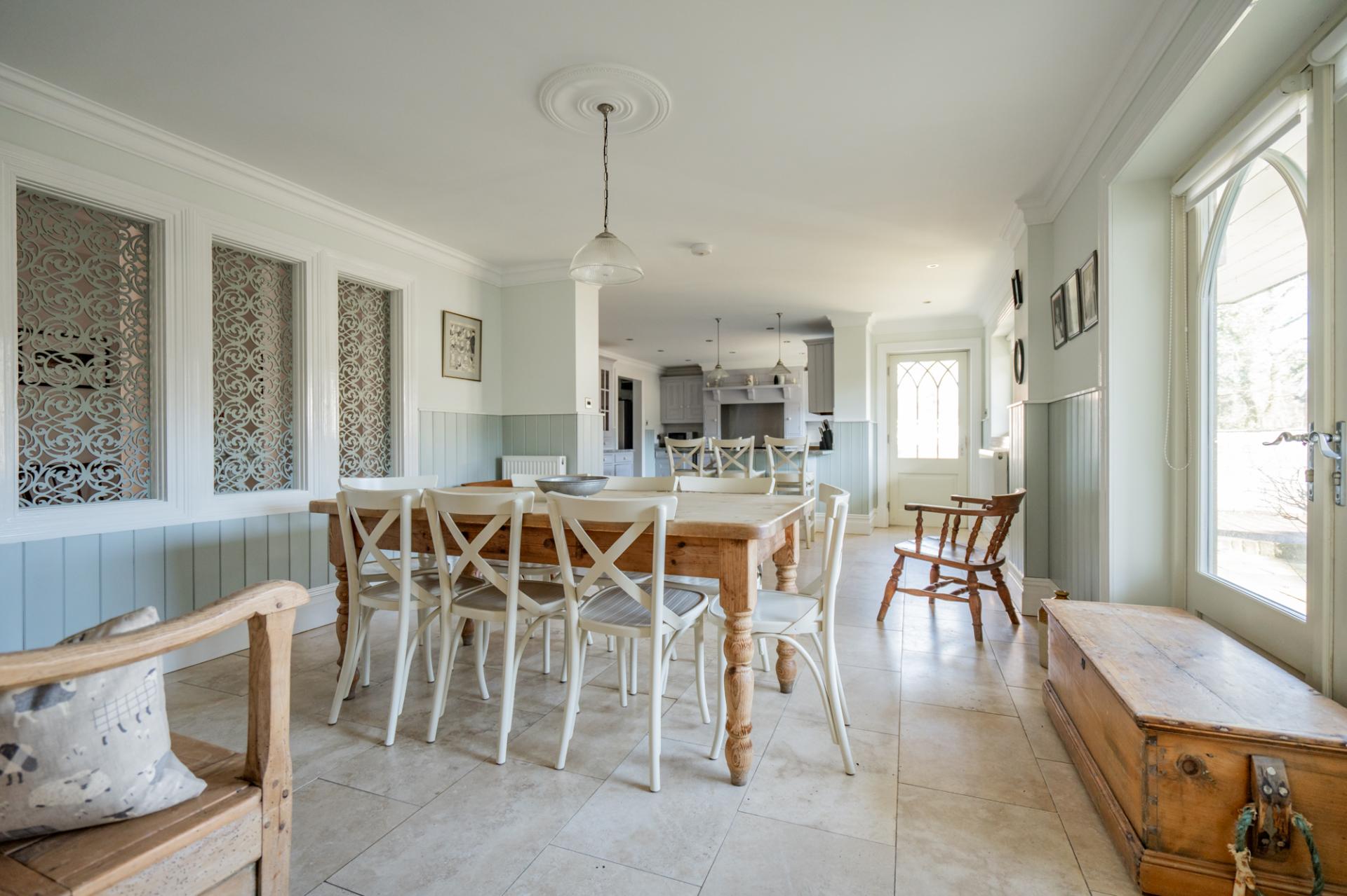 Detached House for sale with 6 bedrooms, Llwynonn, Cynheidre Fine