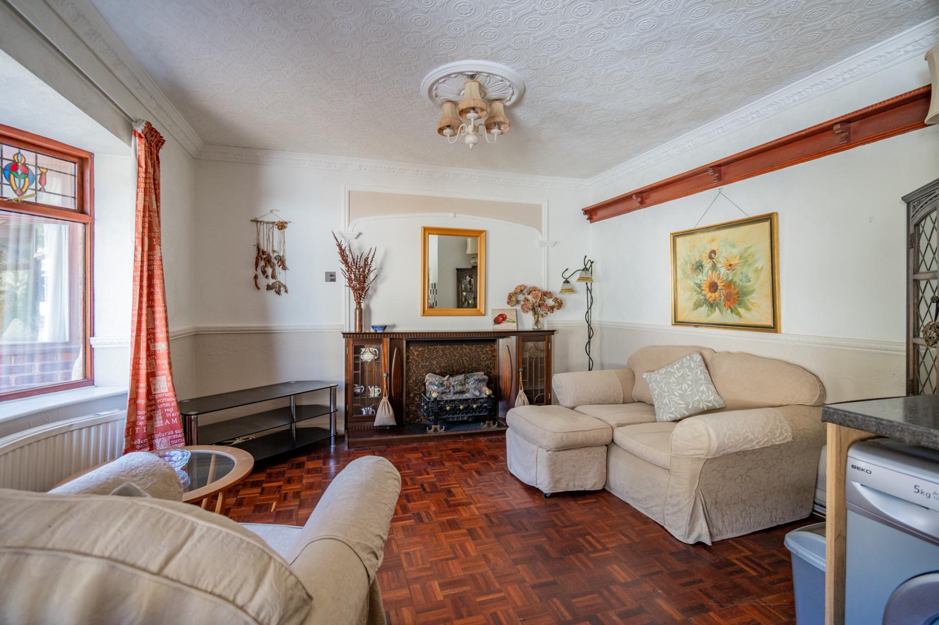 Detached House for sale with 6 bedrooms, Highfield House, Port Eynon