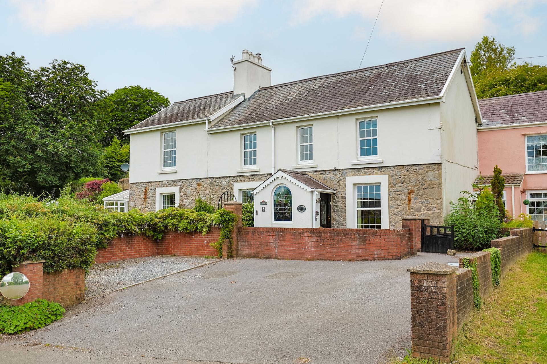 SemiDetached House for sale with 4 bedrooms, Arlais House, Kidwelly