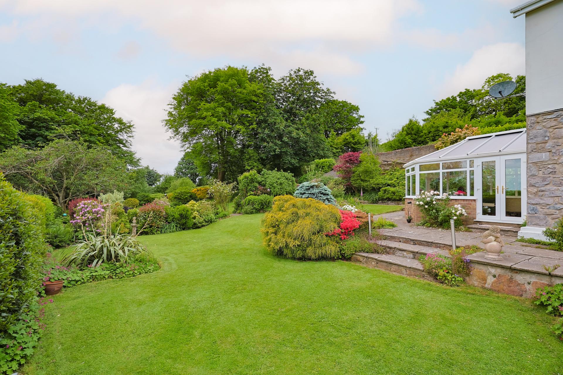 SemiDetached House for sale with 4 bedrooms, Arlais House, Kidwelly
