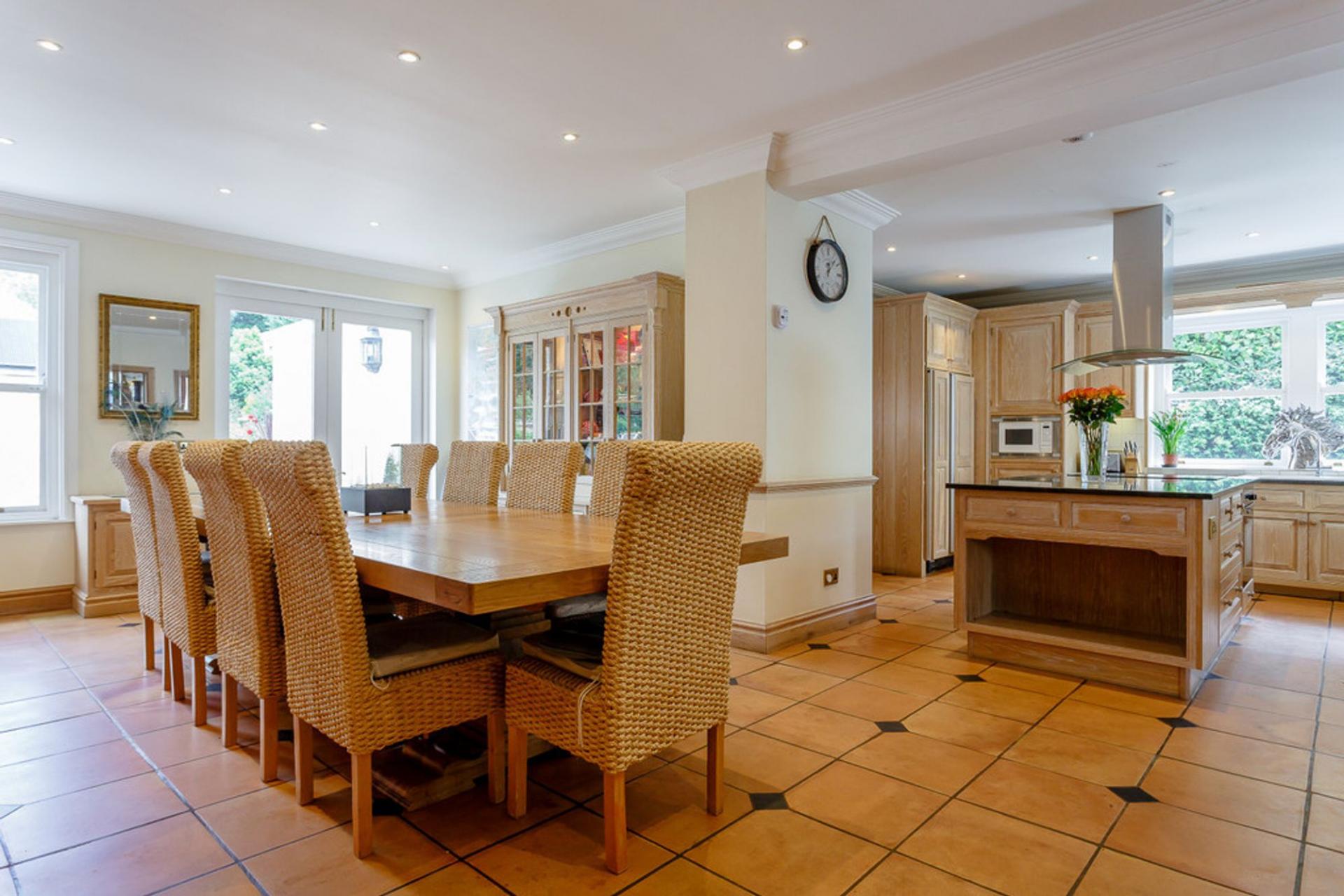 Detached House for sale with 6 bedrooms, Staverton, Totnes Fine & Country