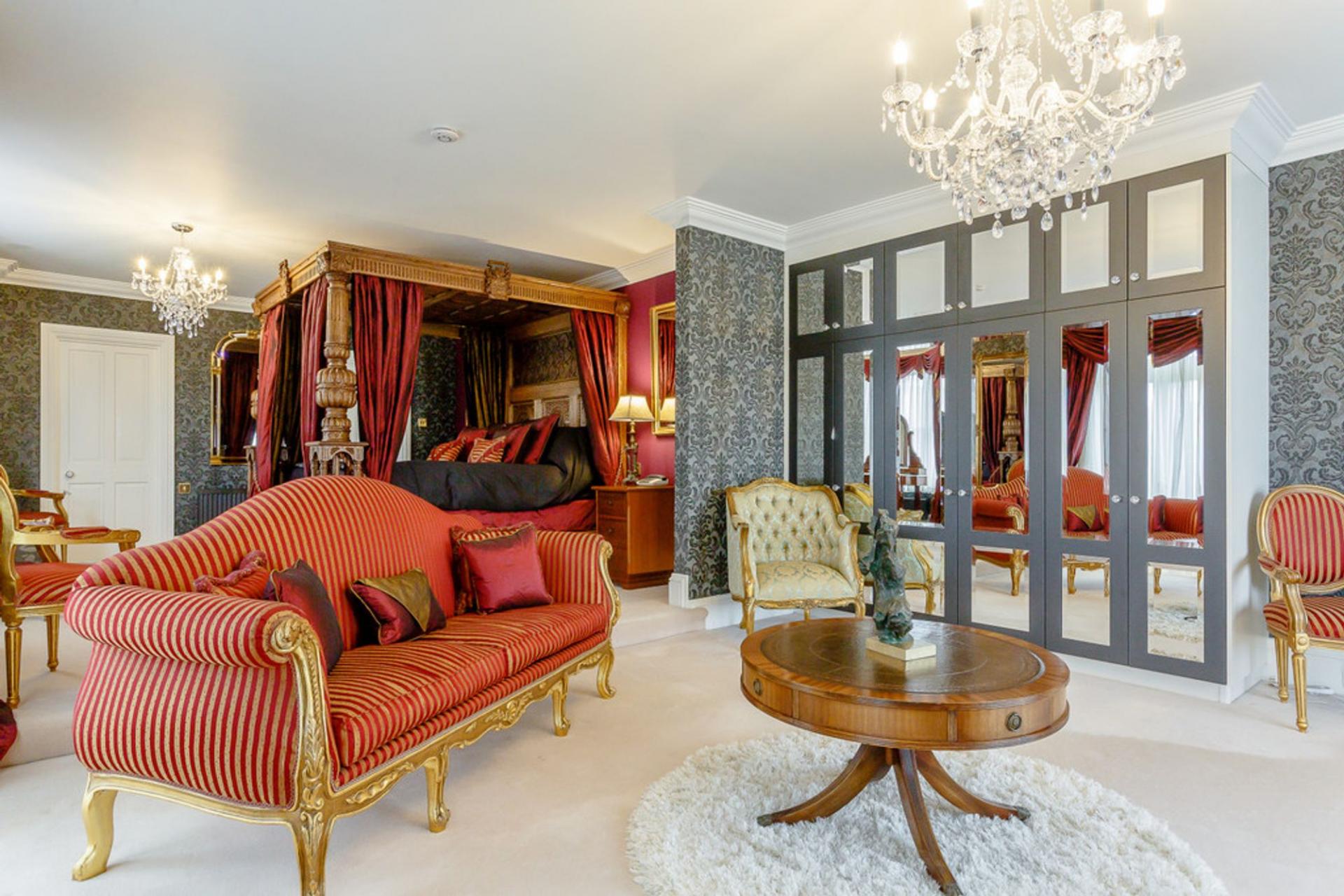 Detached House for sale with 6 bedrooms, Staverton, Totnes Fine & Country