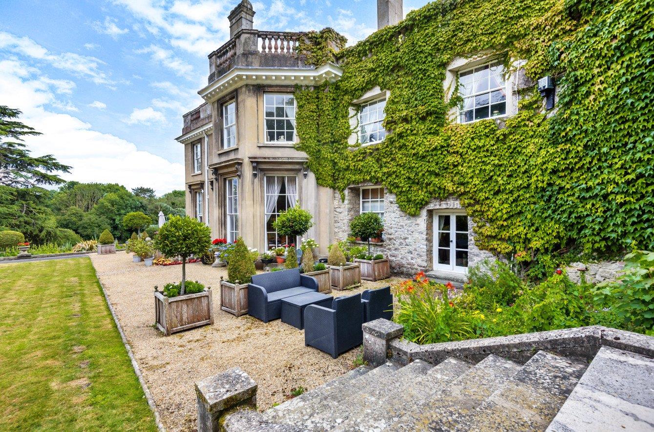 Apartment for sale with 2 bedrooms, Stunning Manor House Conversion