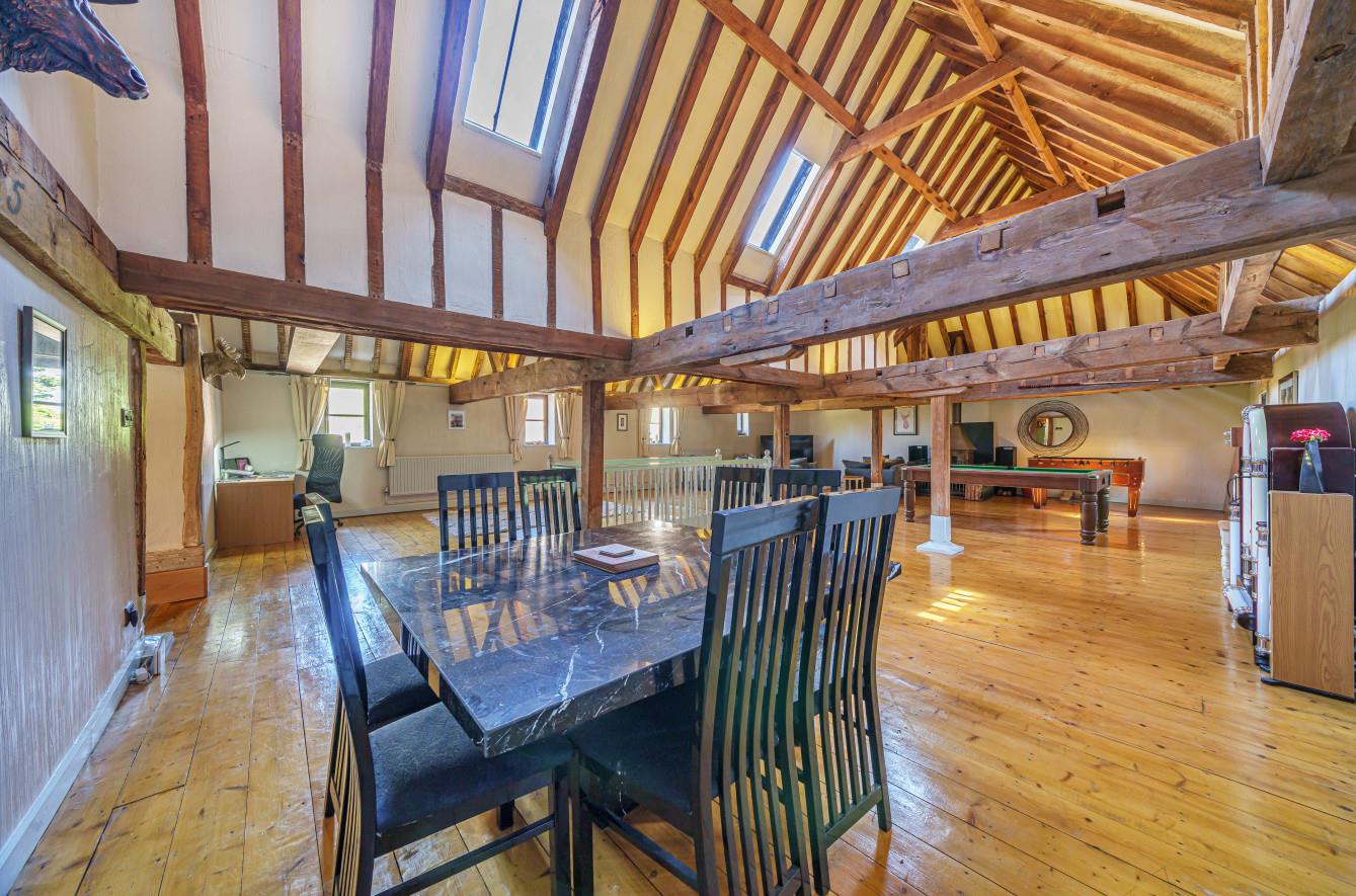 SemiDetached House for sale with 4 bedrooms, Beautiful 4,200+ SQ/FT