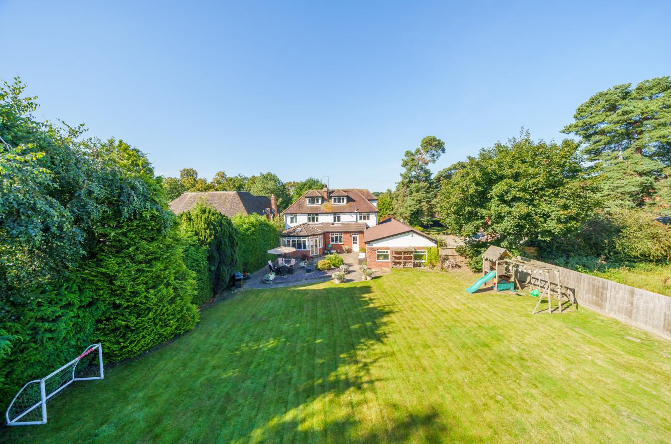 Detached House for sale with 5 bedrooms, Desirable Family Home In