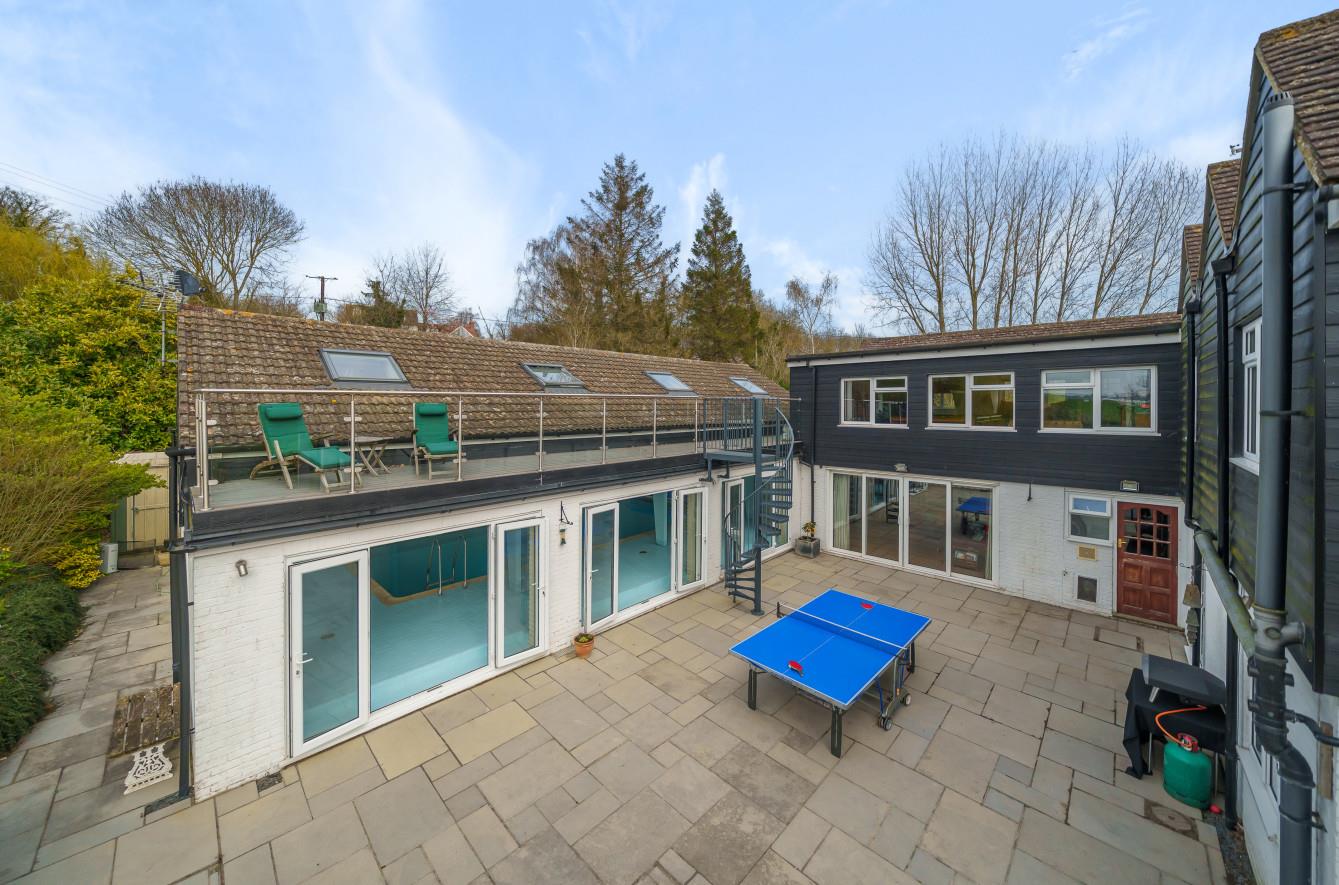 Detached House for sale with 6 bedrooms, Stunning Family Home With