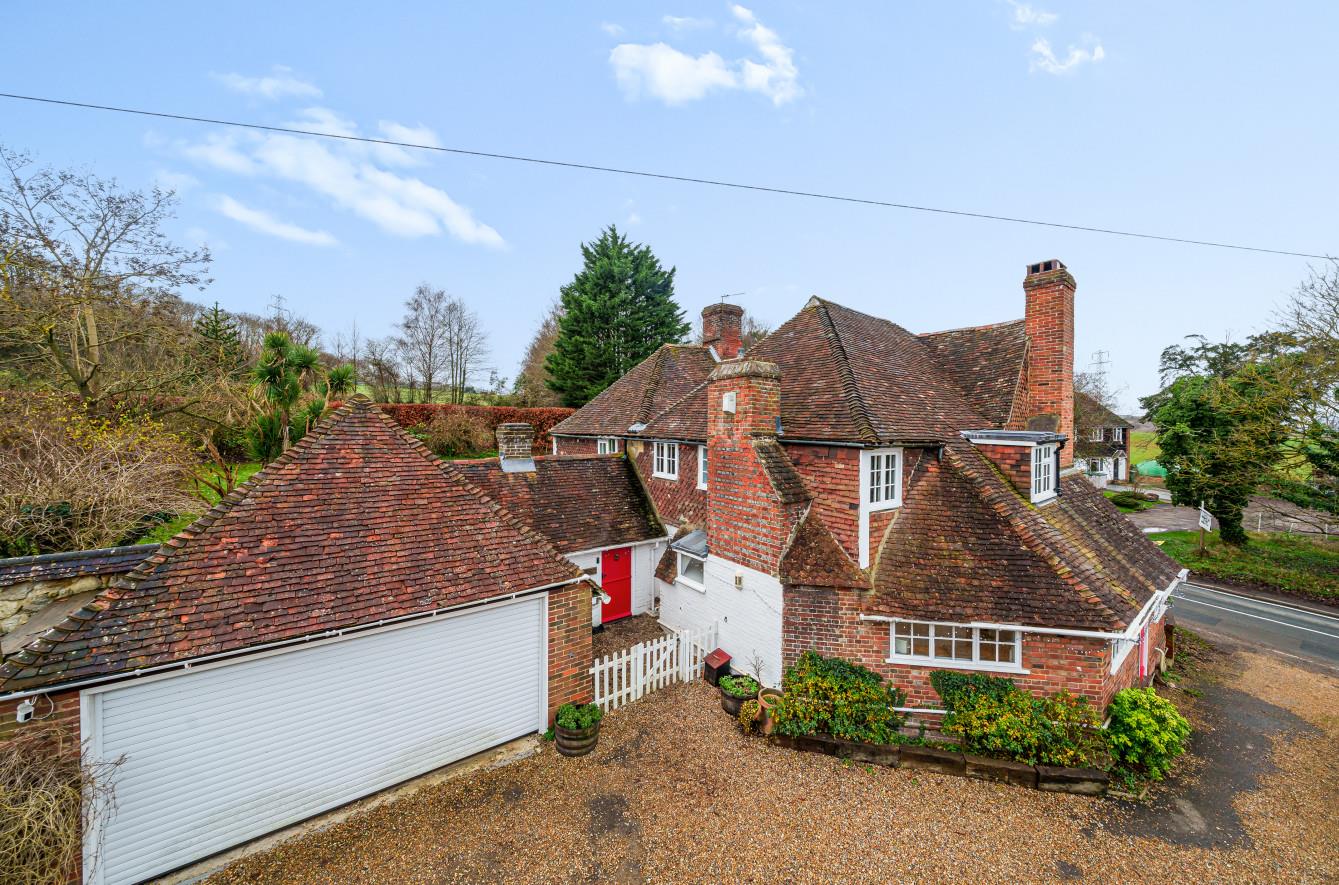 Detached House for sale with 5 bedrooms, Elegant Residence SemiRural