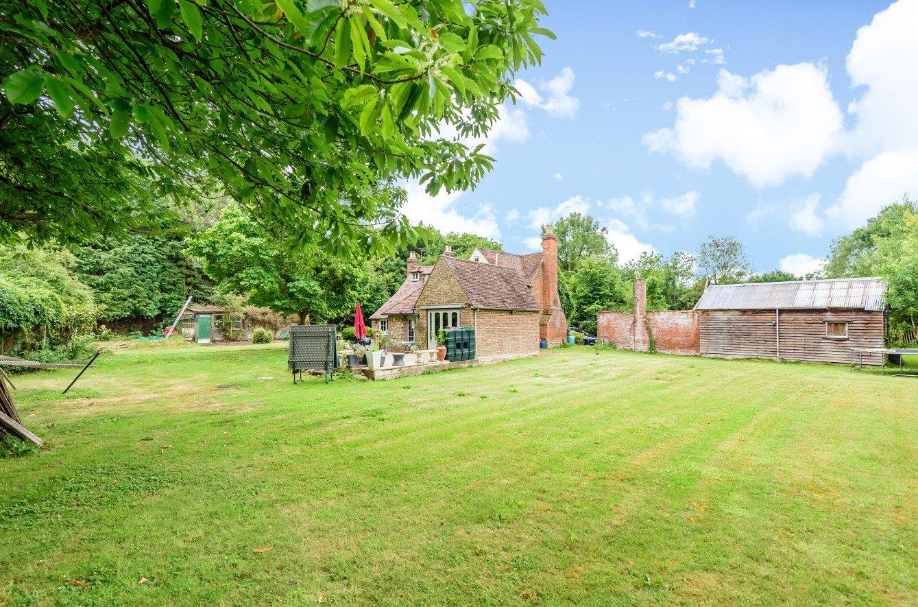 Detached House for sale with 5 bedrooms, Grade II Listed Home In Semi