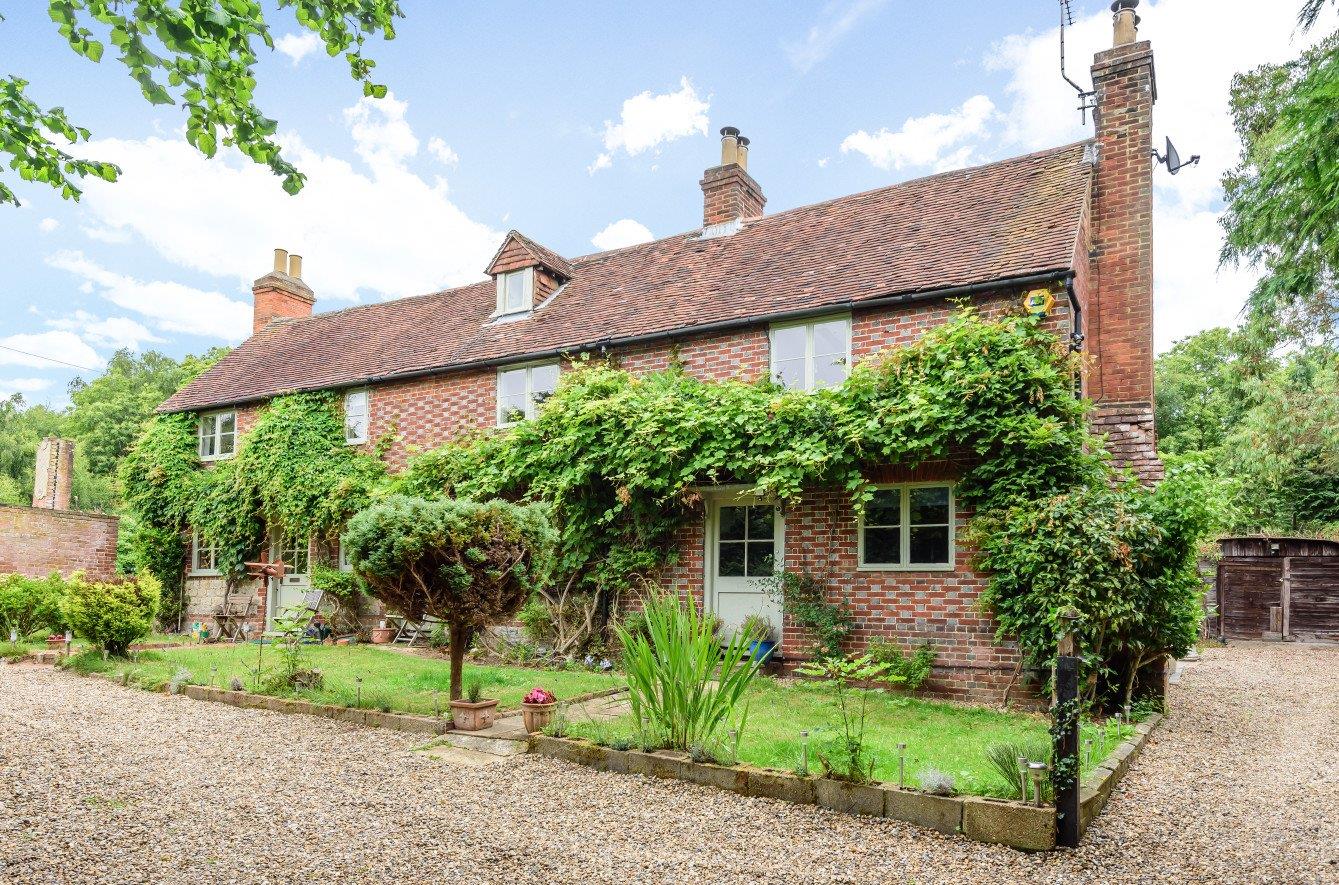 Detached House for sale with 5 bedrooms, Grade II Listed Home In Semi