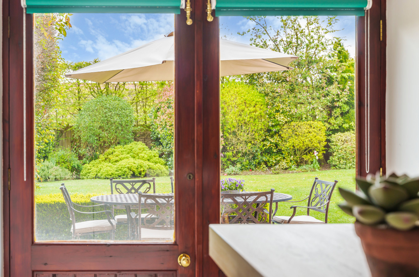 Detached House for sale with 6 bedrooms, Hambleton House, Stutton