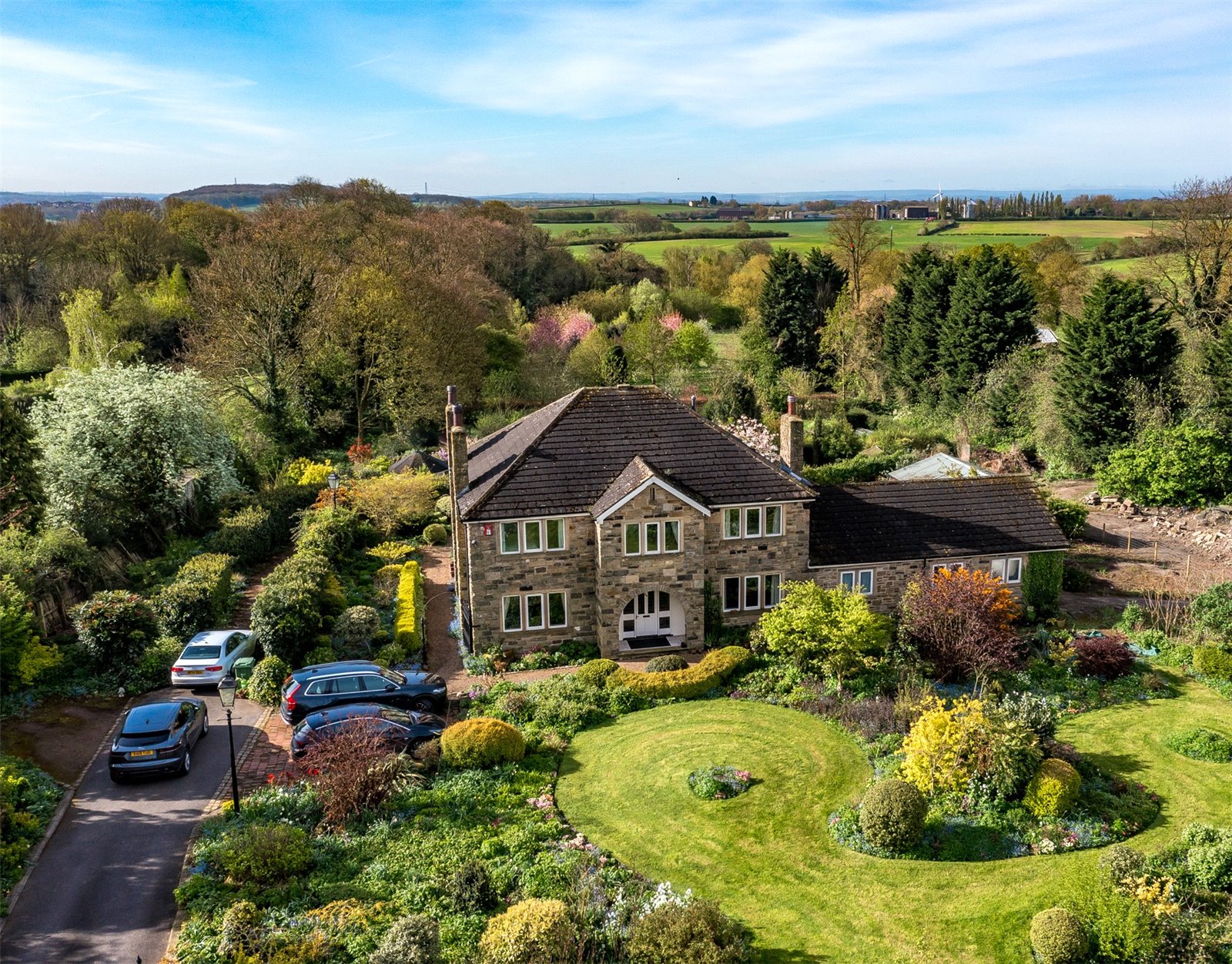 Detached House for sale with 4 bedrooms, Selby Road, Garforth Fine