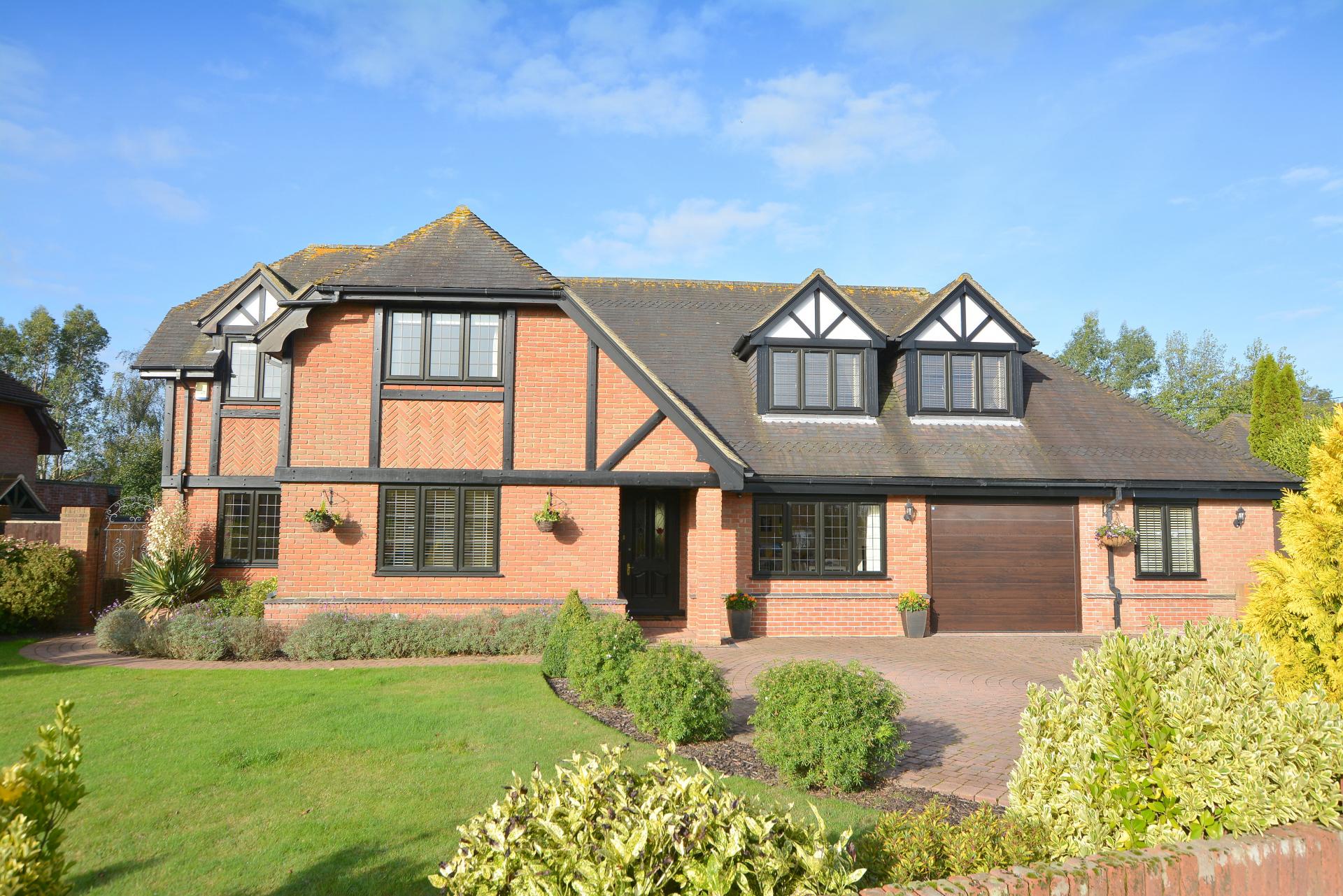 5 bedroom Detached House for sale in Wimborne