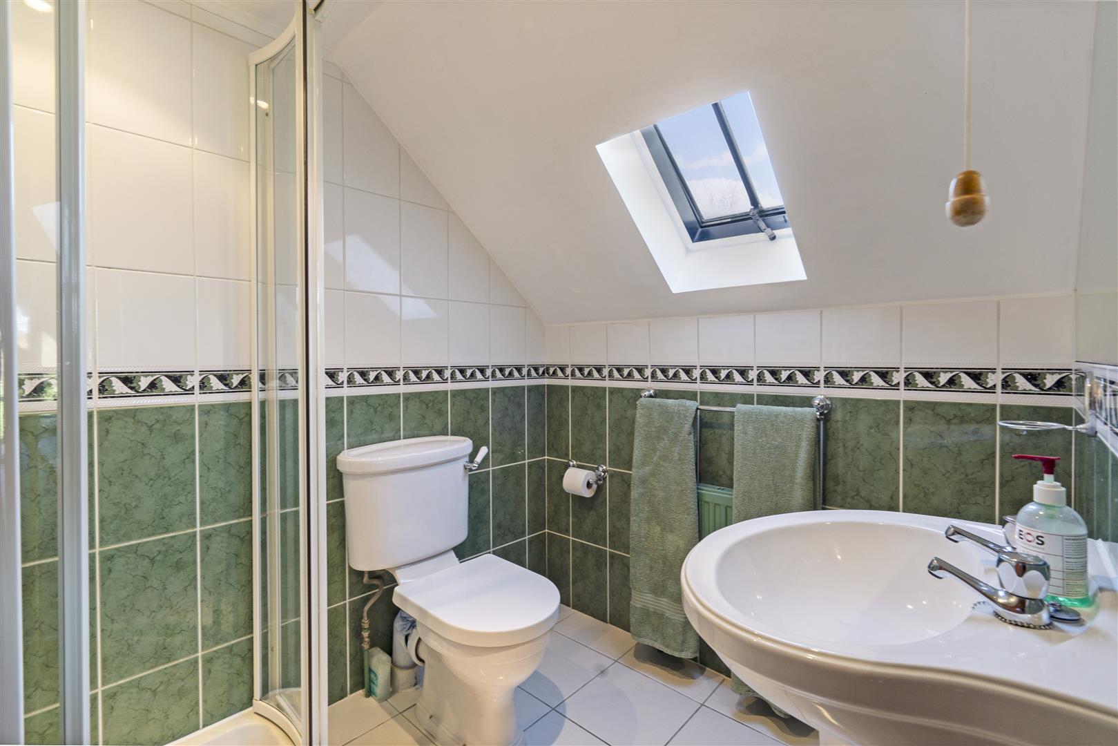 Detached House for sale with 4 bedrooms, Throop Road, Bournemouth