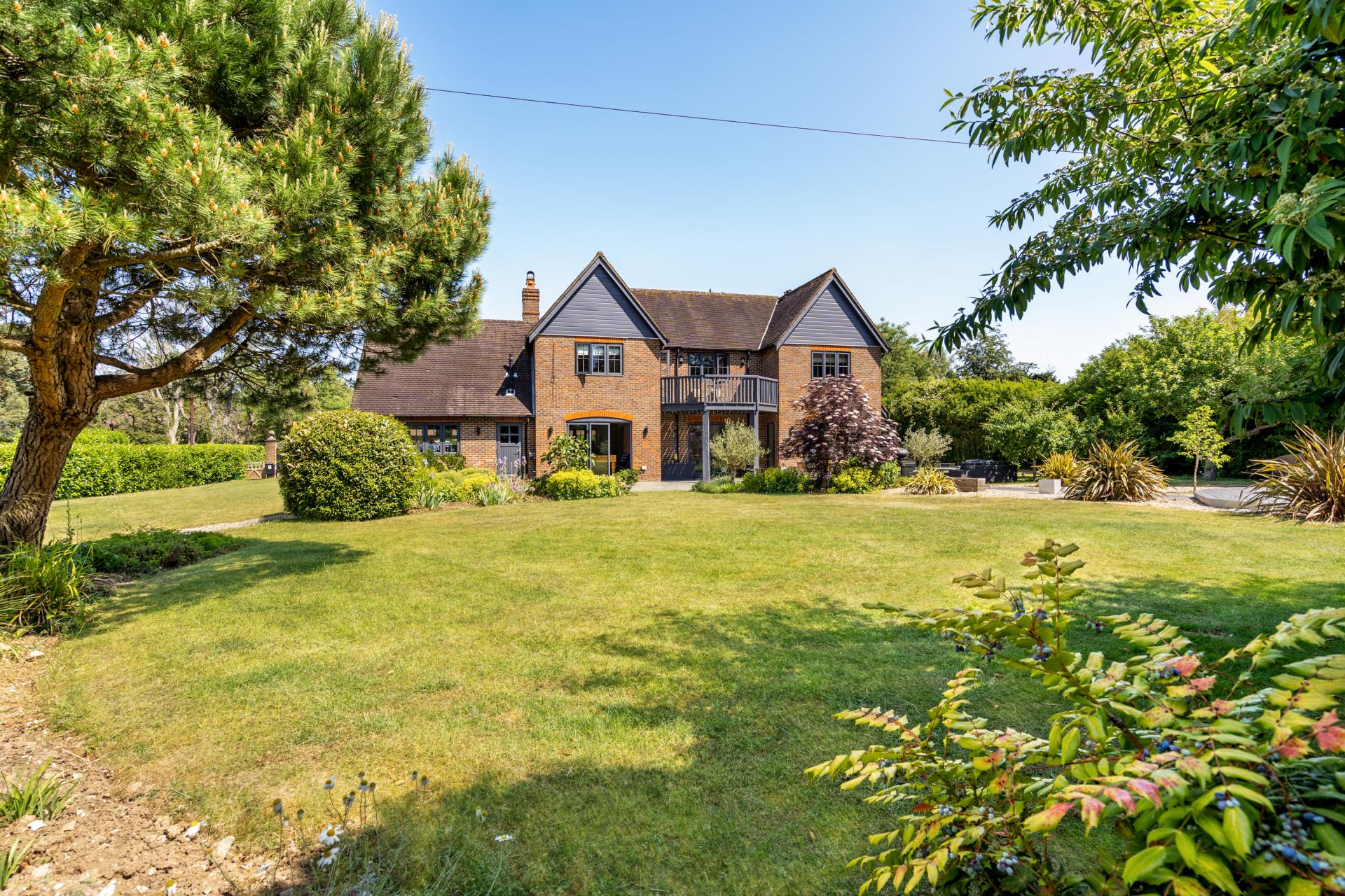 Detached House for sale with 5 bedrooms, Woldingham, Surrey Fine