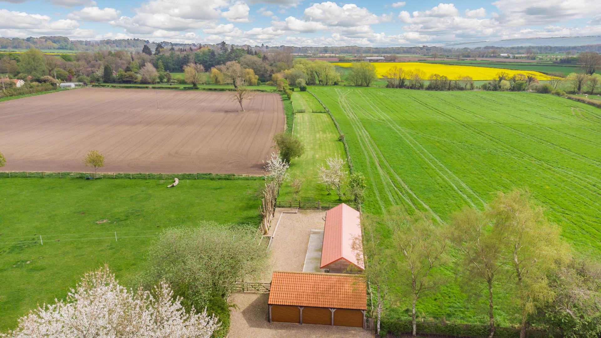 Detached House for sale with 4 bedrooms, Carr Lane, BromptonBySawdon Fine & Country