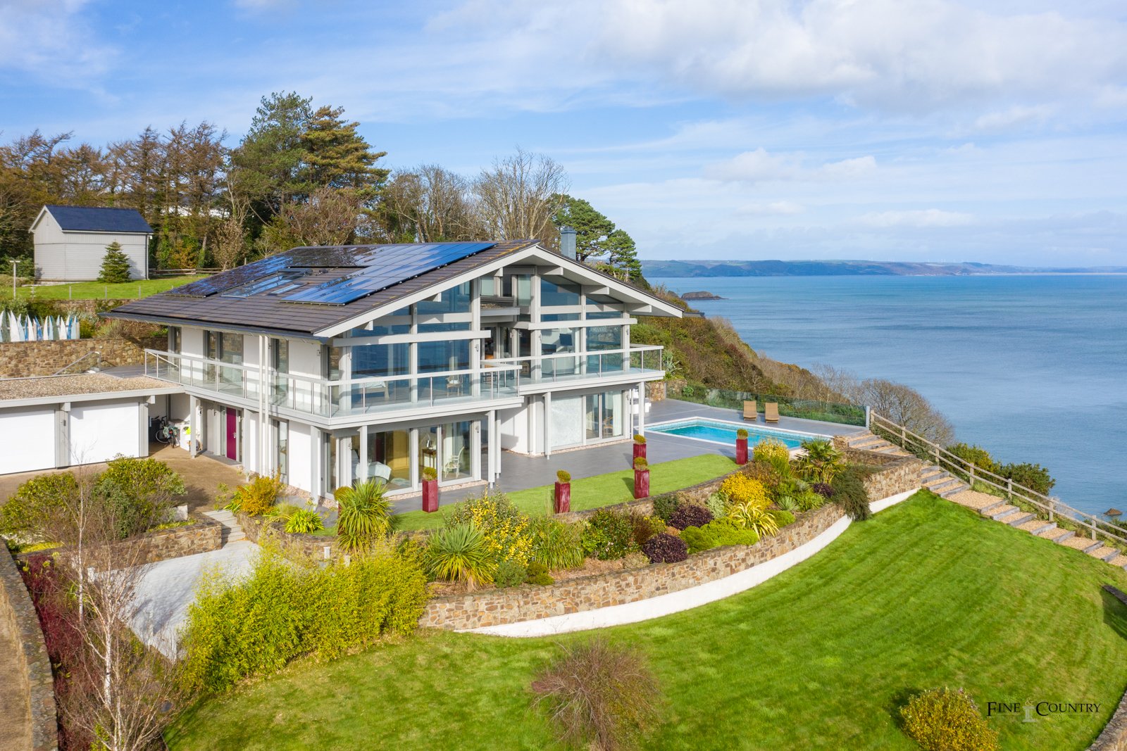 4 bedroom Detached House for sale in Pembrokeshire