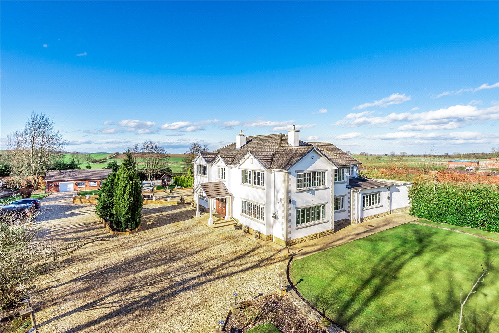 5 bedroom Detached House for sale in Leeds