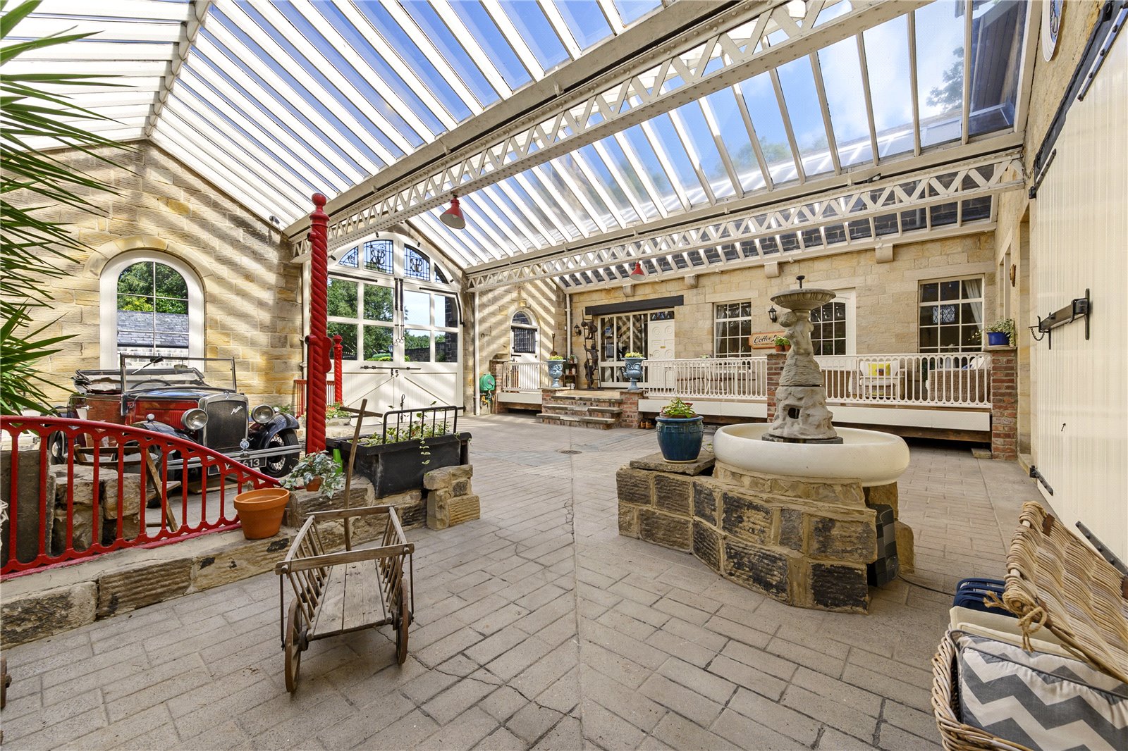 Detached House for sale with 4 bedrooms, The Coach House, Apperley Lane