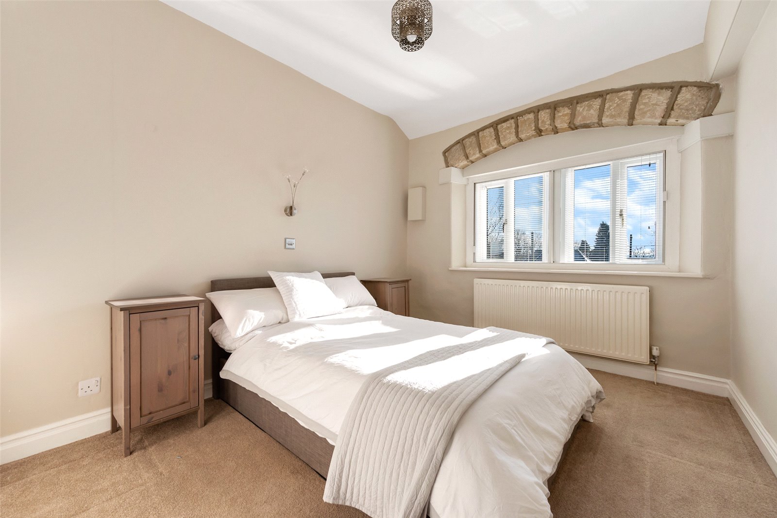 SemiDetached House for sale with 5 bedrooms, Upcroft Farm, Carlton