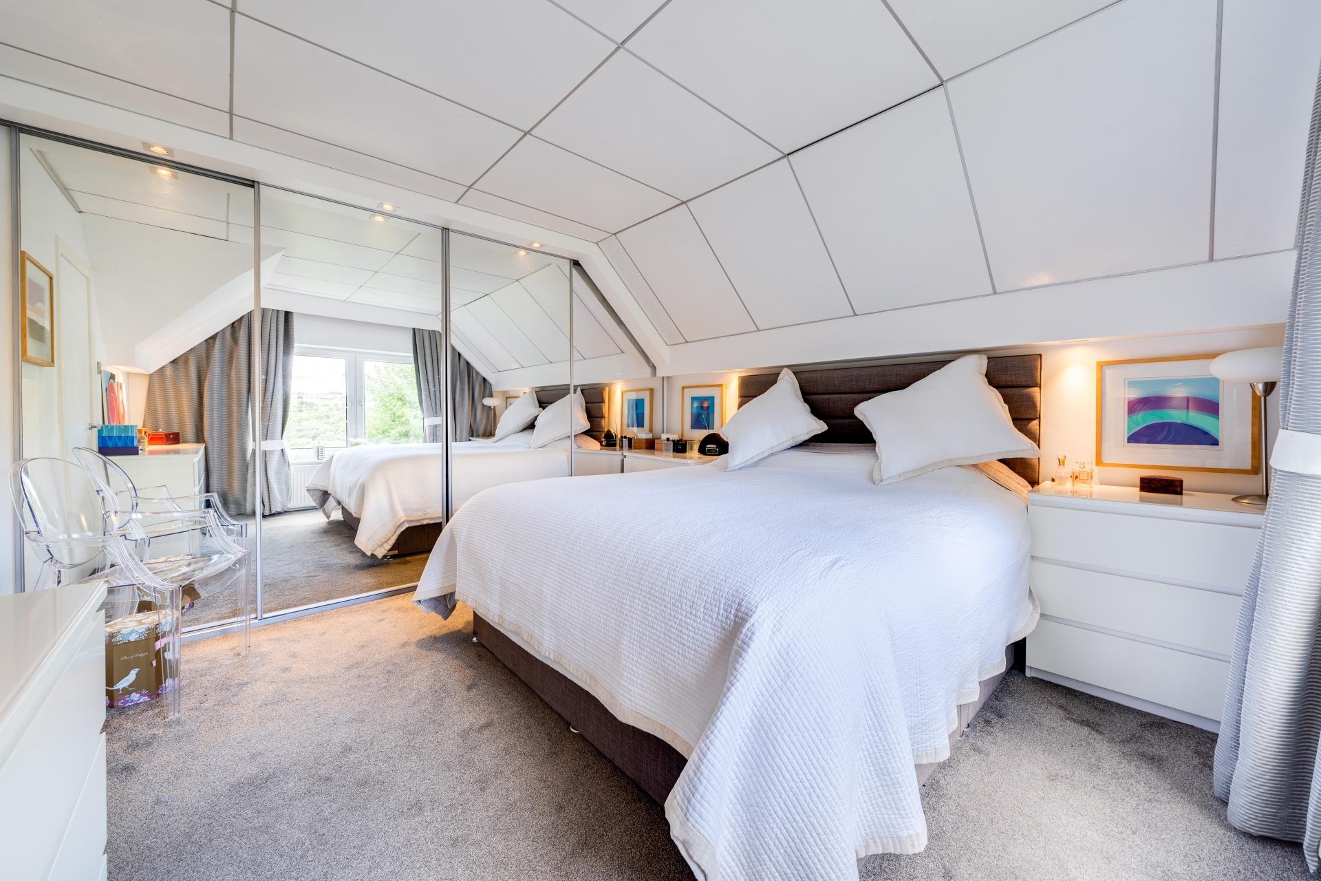 Detached House for sale with 4 bedrooms, Upper Batley Low Lane, Batley