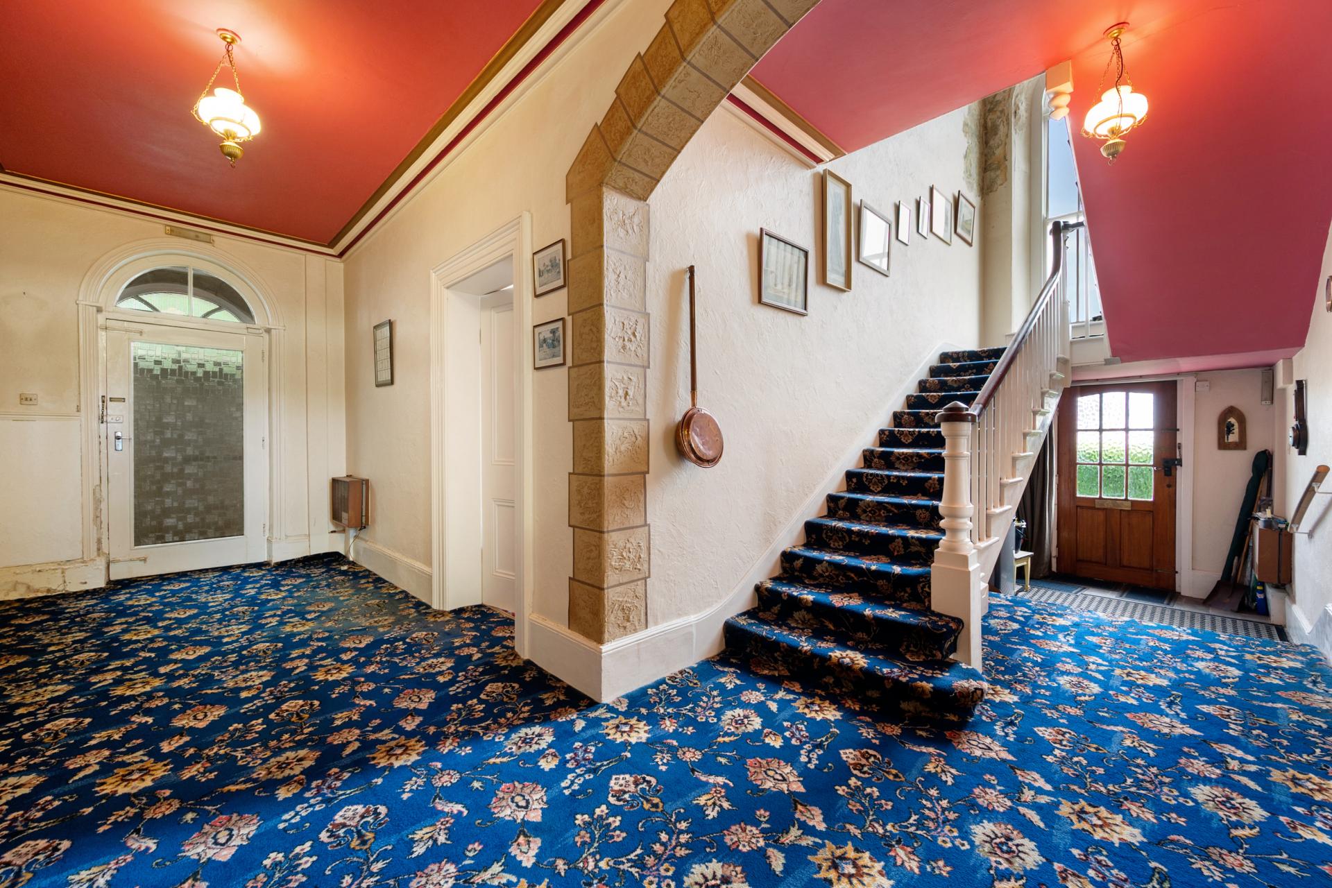 SemiDetached House for sale with 6 bedrooms, Went Edge Road, Kirk