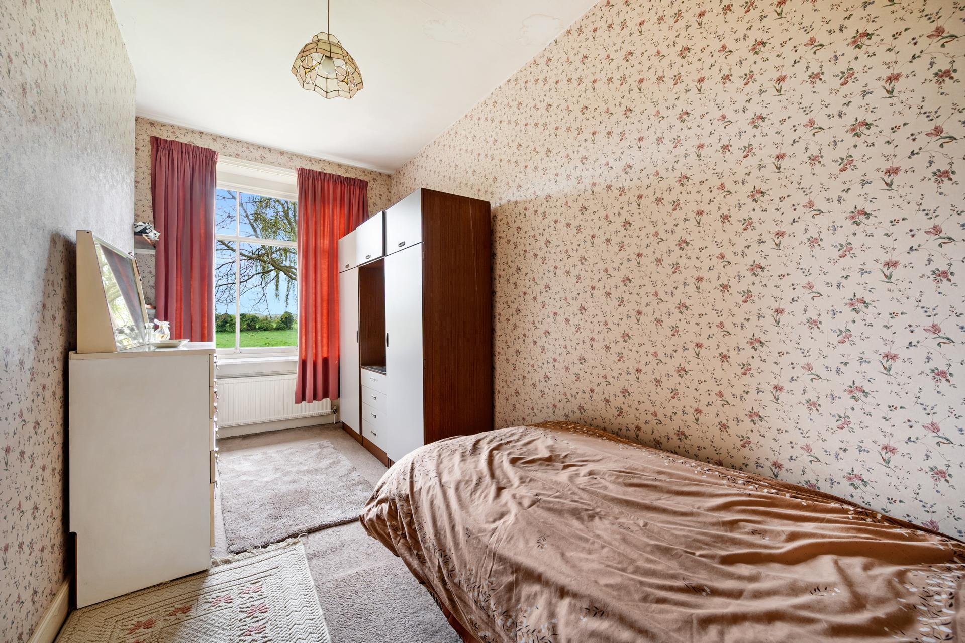 SemiDetached House for sale with 6 bedrooms, Went Edge Road, Kirk