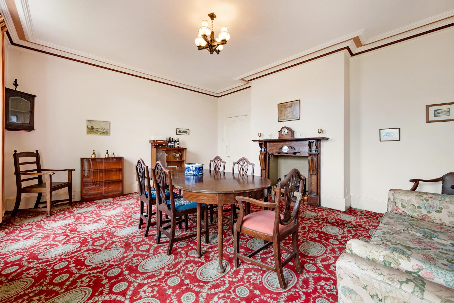 SemiDetached House for sale with 6 bedrooms, Went Edge Road, Kirk