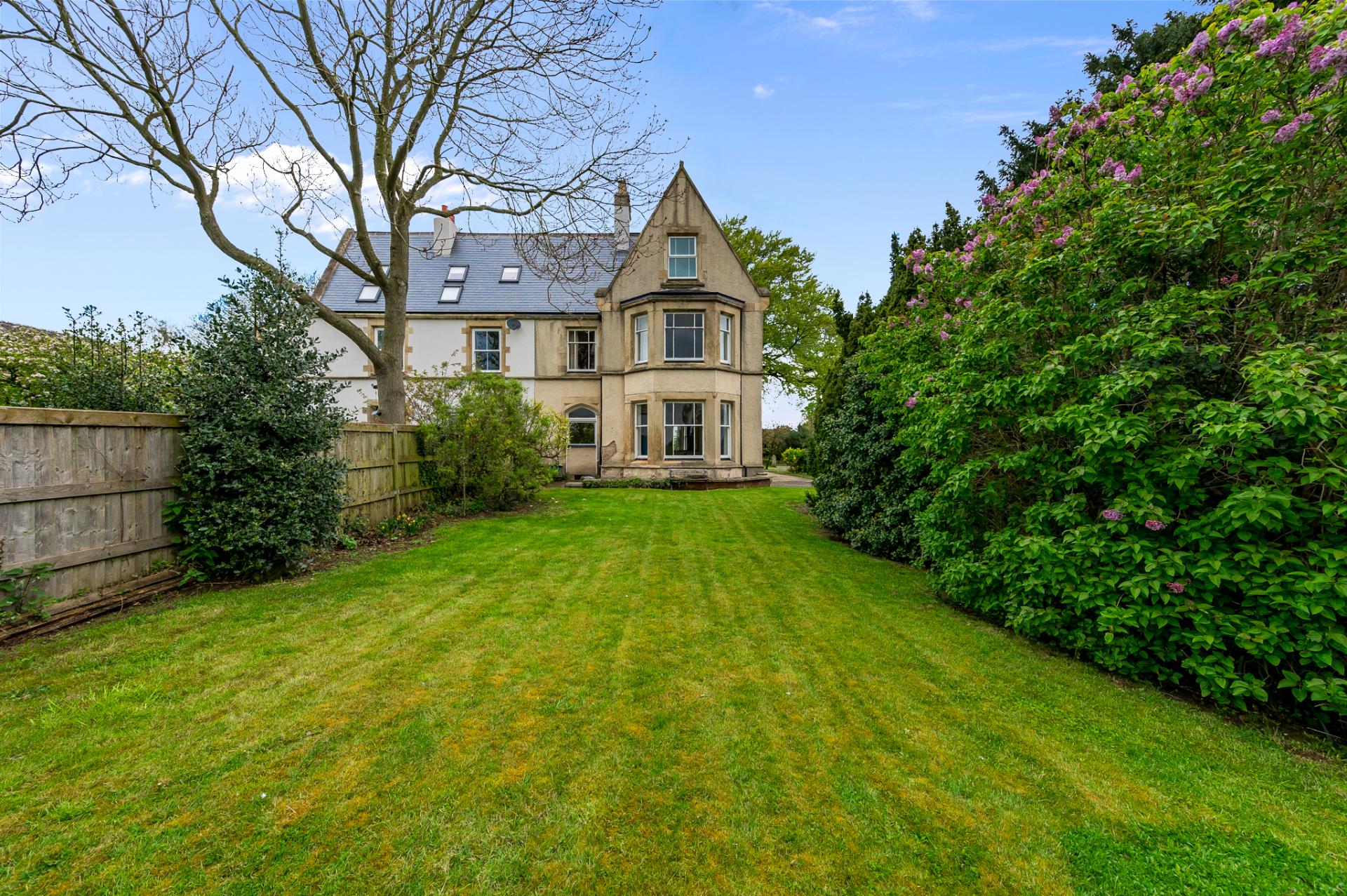 SemiDetached House for sale with 6 bedrooms, Went Edge Road, Kirk