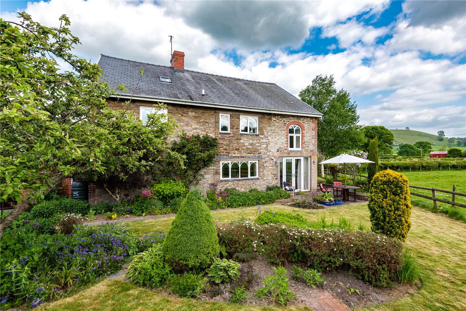 Detached House for sale with 4 bedrooms, Castle Caereinion, Welshpool