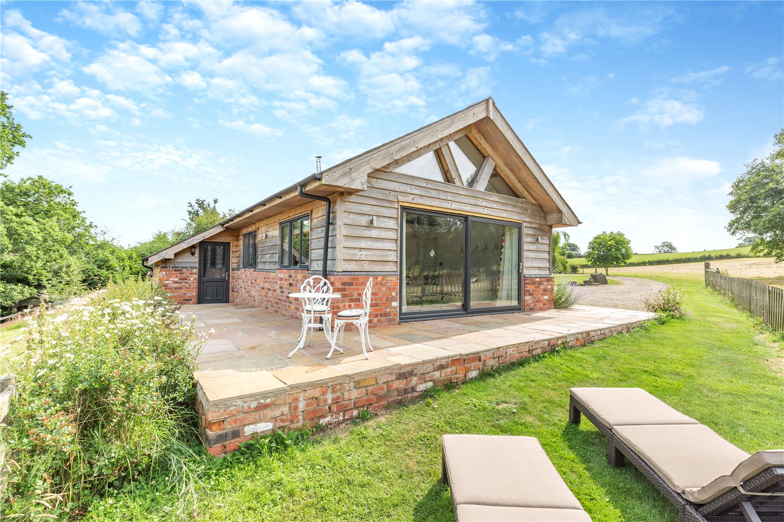 Detached House for sale with 17 bedrooms, Aberhafesp, Newtown Fine