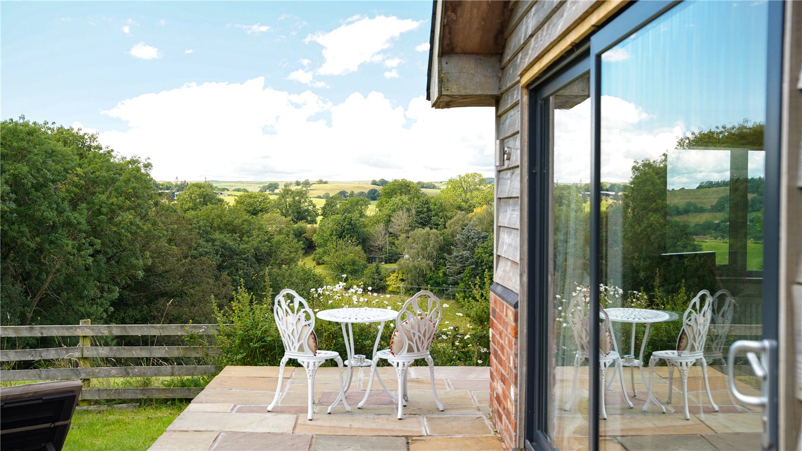 Detached House for sale with 17 bedrooms, Aberhafesp, Newtown Fine