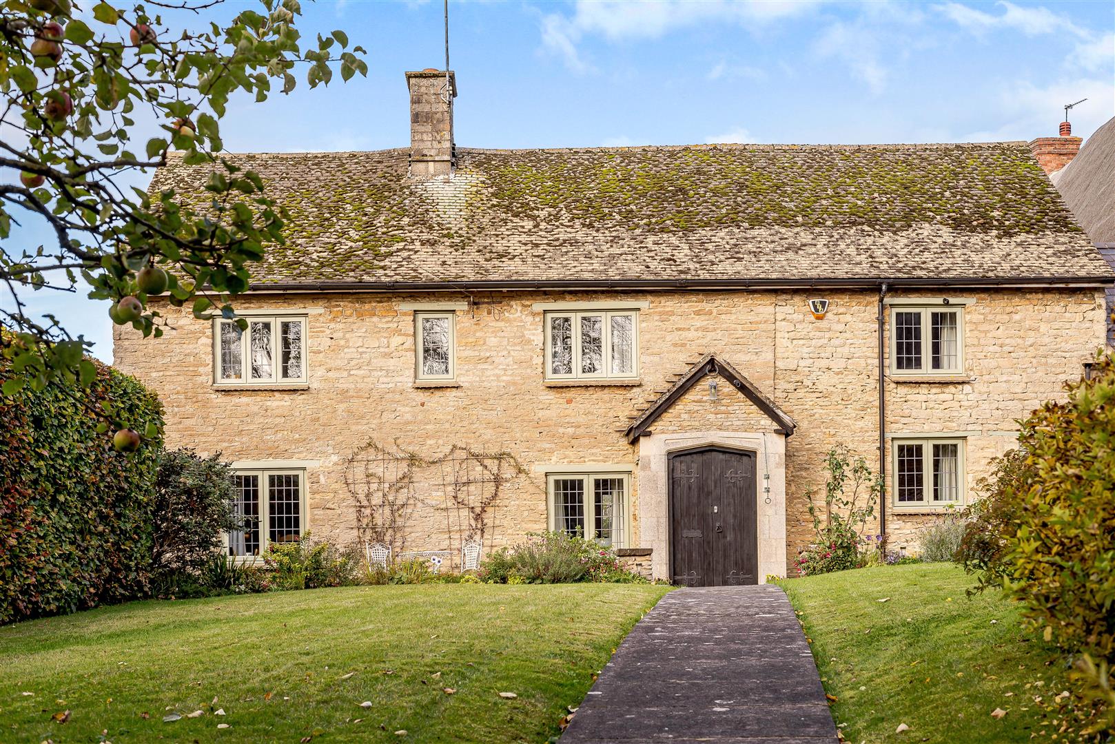 4 bedroom Cottage for sale in Banbury