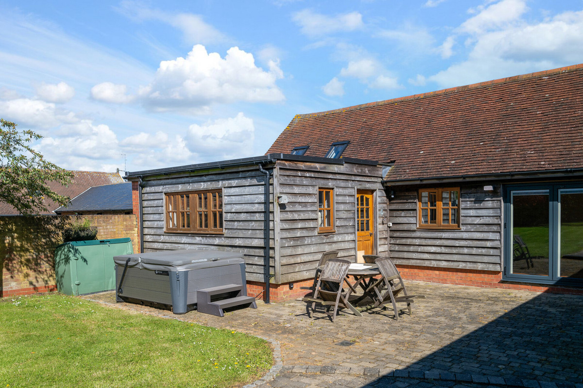 Country House for sale with 4 bedrooms, Casemore Farm Preston Bissett