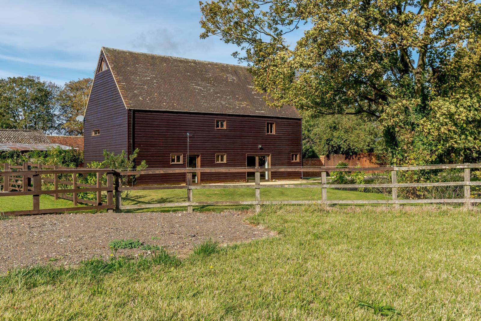 4 Bedroom Barn Conversion For Sale In Bedford