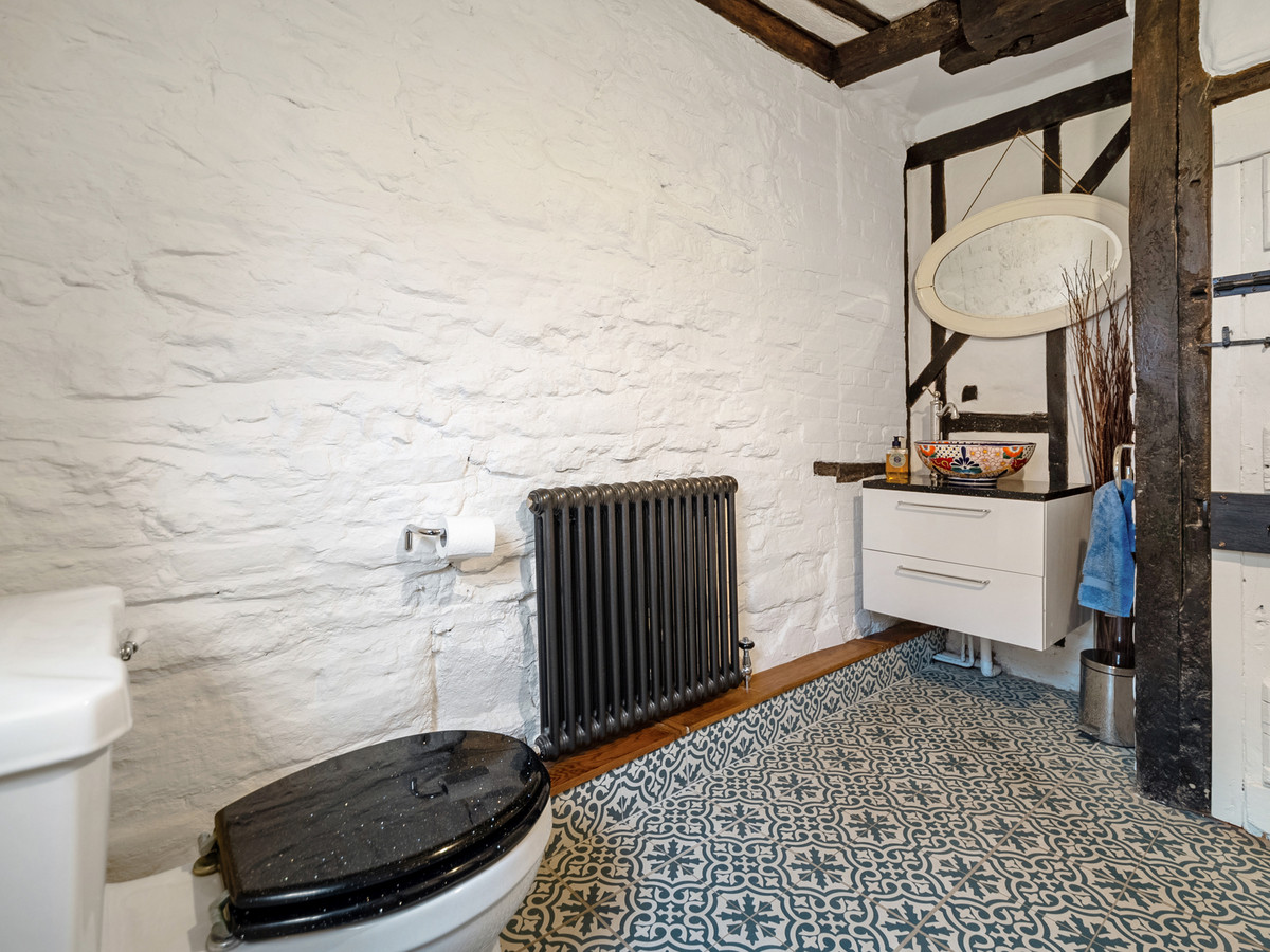 Farm House for sale with 6 bedrooms, High Street Greenfield Bedford