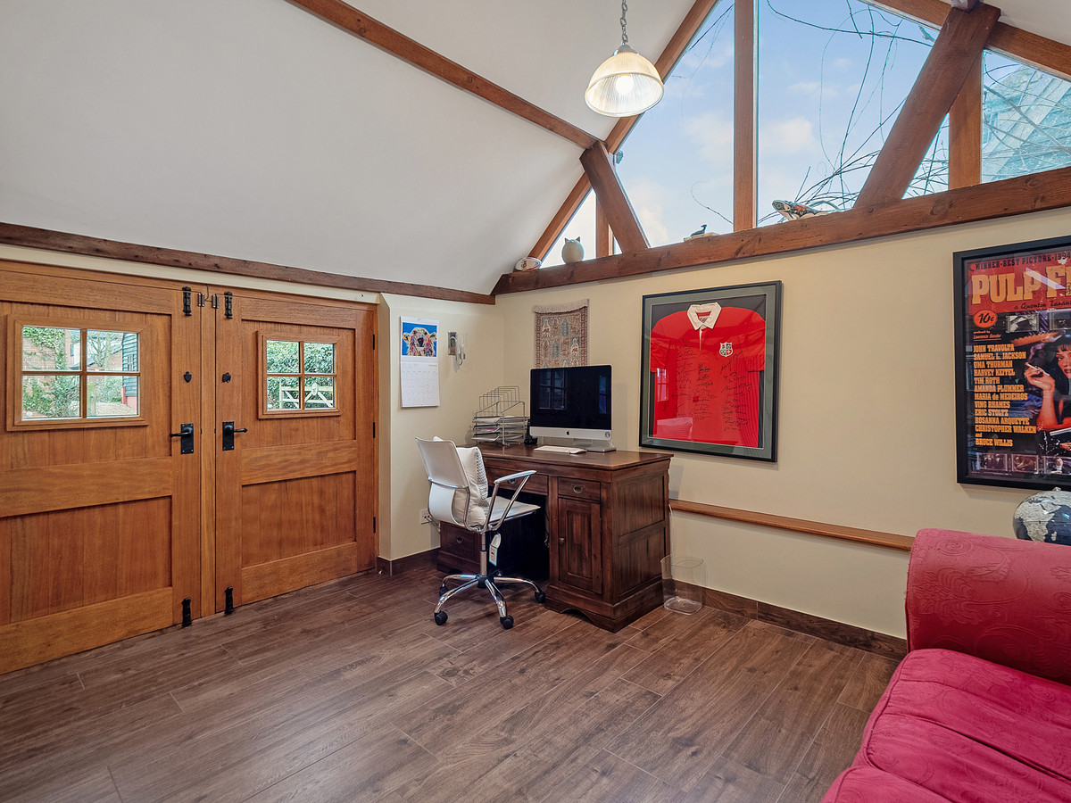 Farm House for sale with 6 bedrooms, High Street Greenfield Bedford