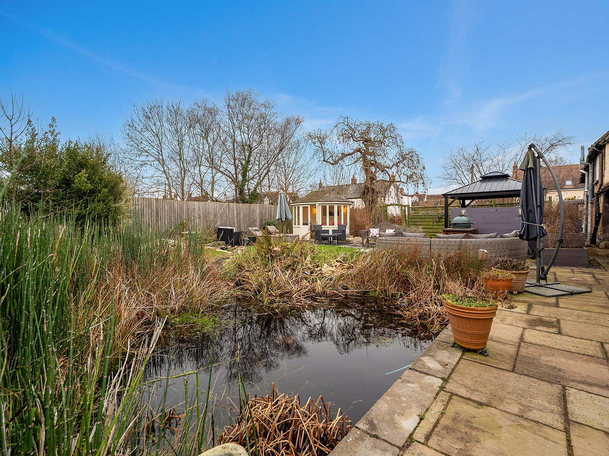 Farm House for sale with 6 bedrooms, High Street Greenfield Bedford