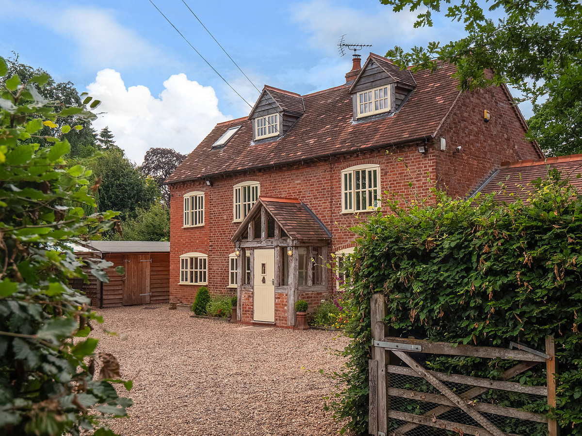 Detached House for sale with 4 bedrooms, Hob Lane Balsall Common Coventry, West Midlands Fine