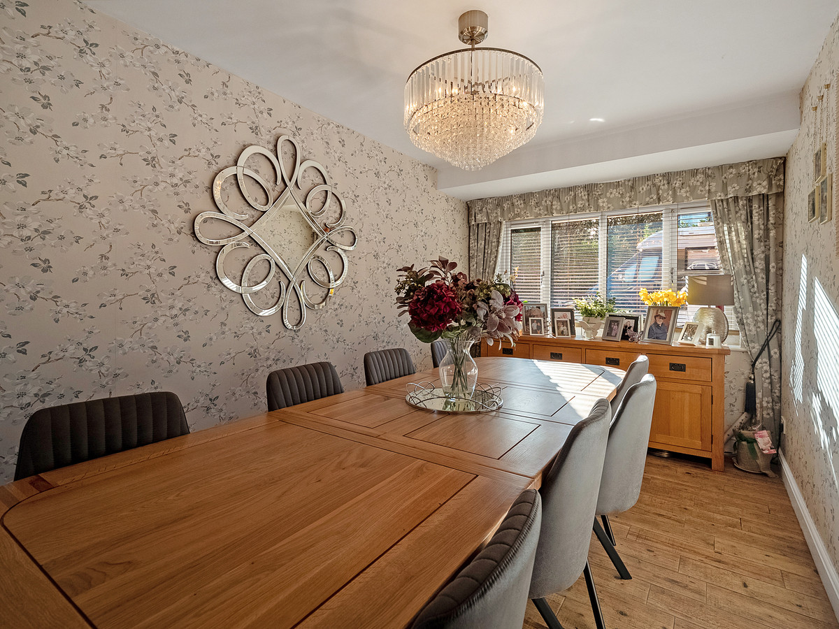 My account Detached House for sale with 4 bedrooms, Church Walk