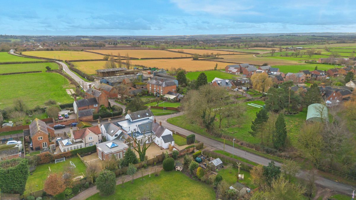 Detached House for sale with 6 bedrooms, Nailstone Road Barton In The