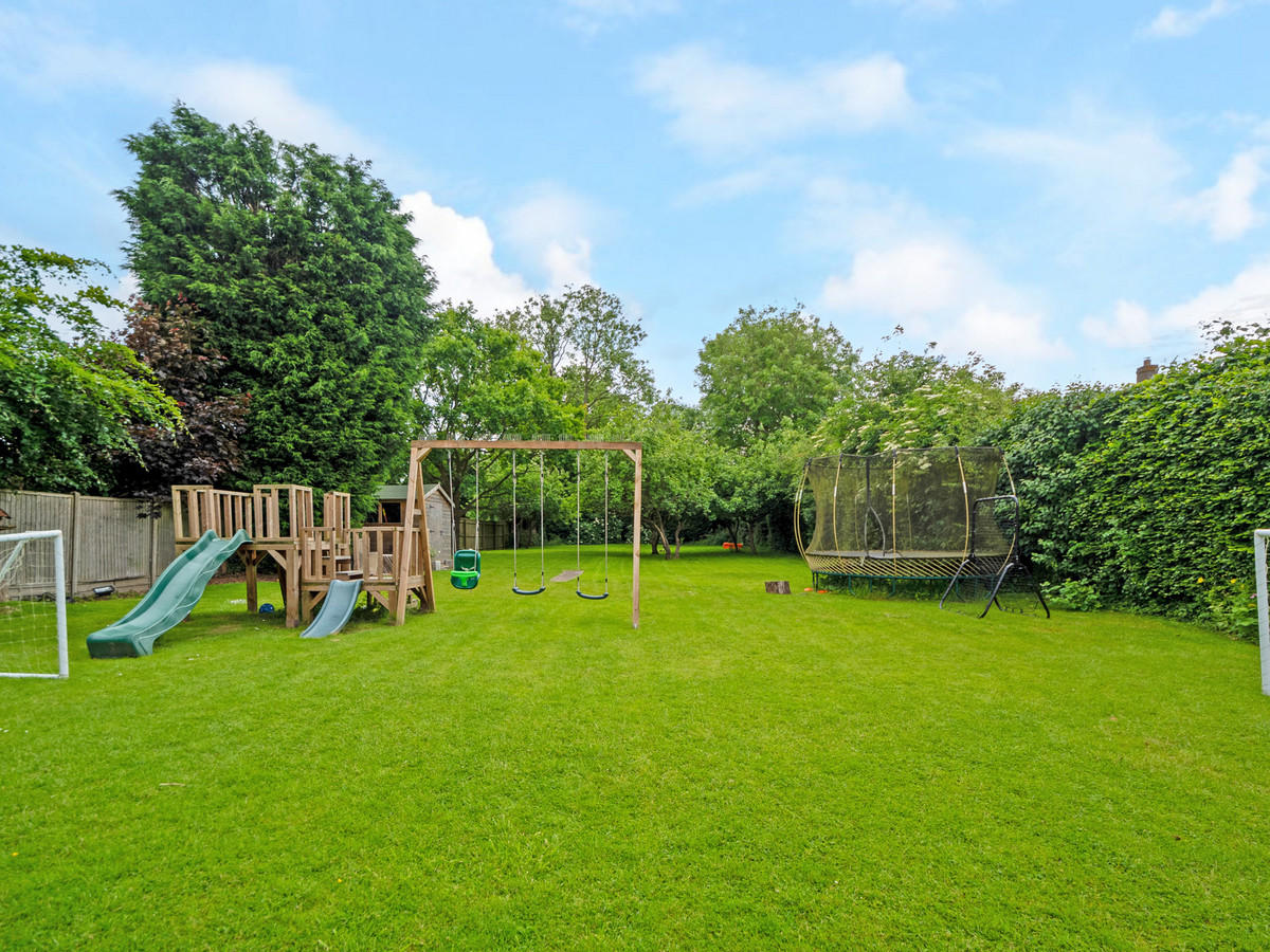 Detached House for sale with 6 bedrooms, Nailstone Road Barton In The