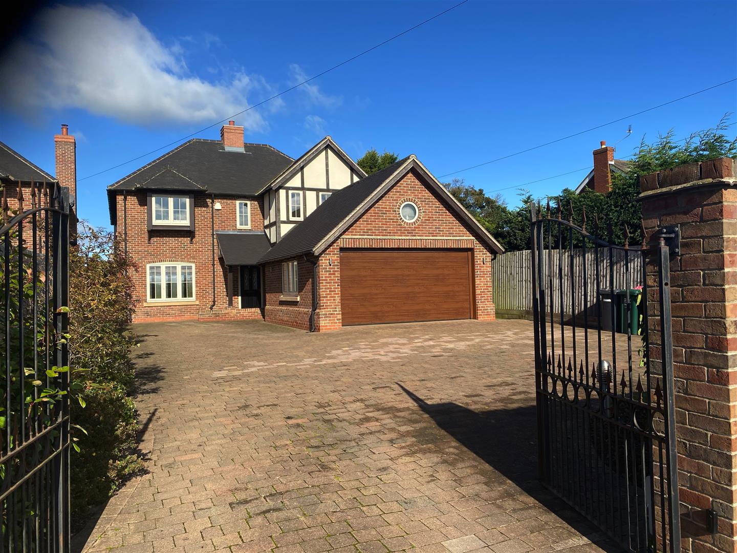 4 bedroom Detached House for sale in Derby