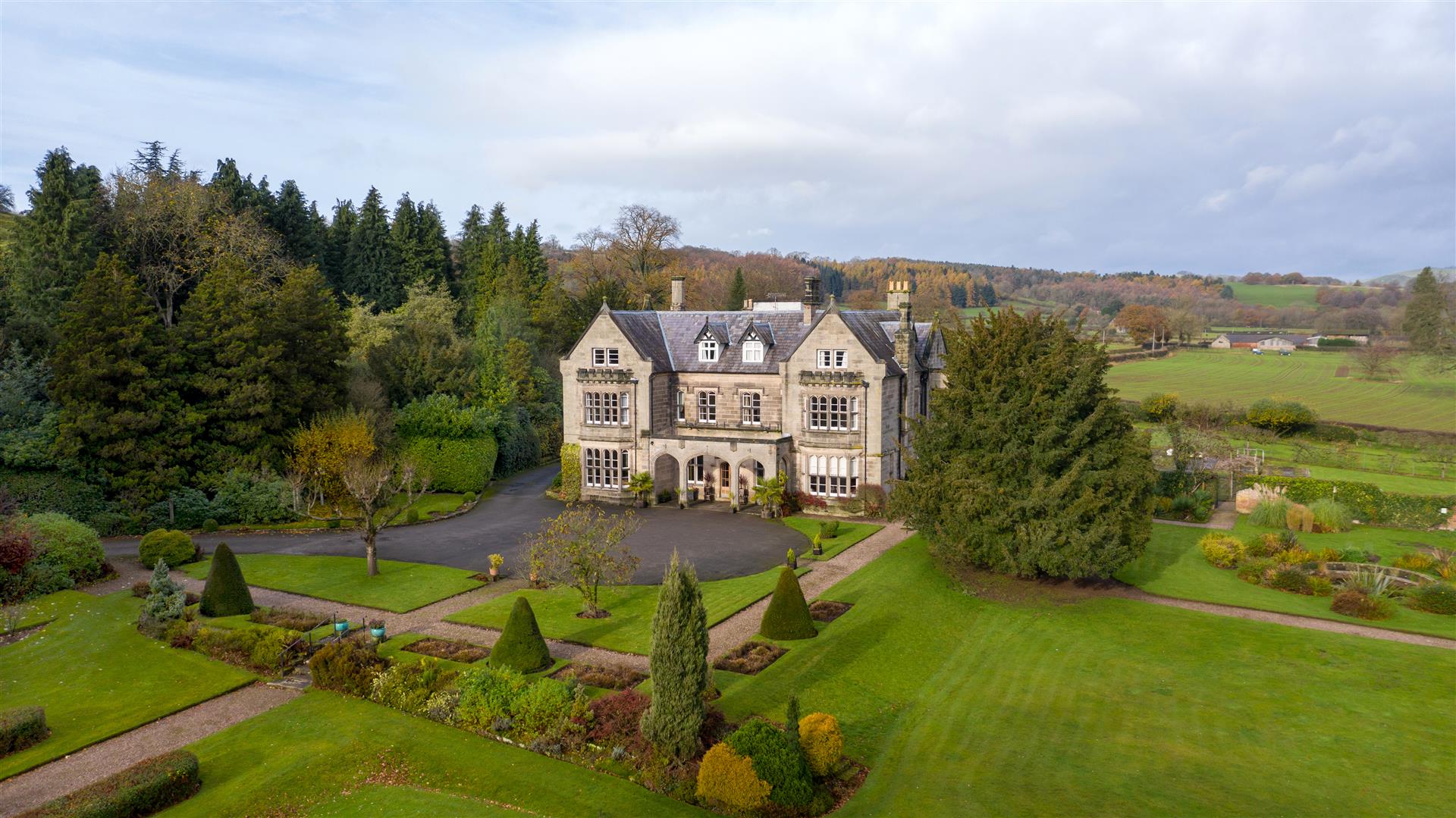 17 bedroom Detached House for sale in Ashbourne