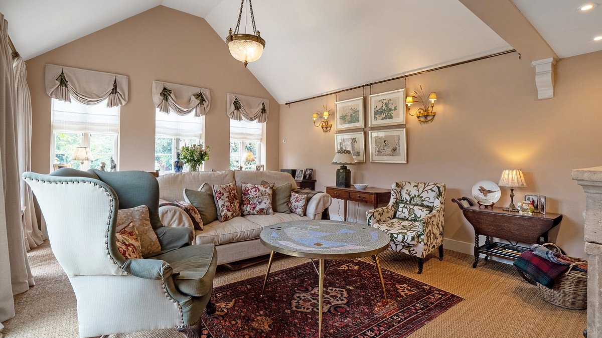 Country House for sale with 6 bedrooms, Etwall, Derbyshire Fine & Country